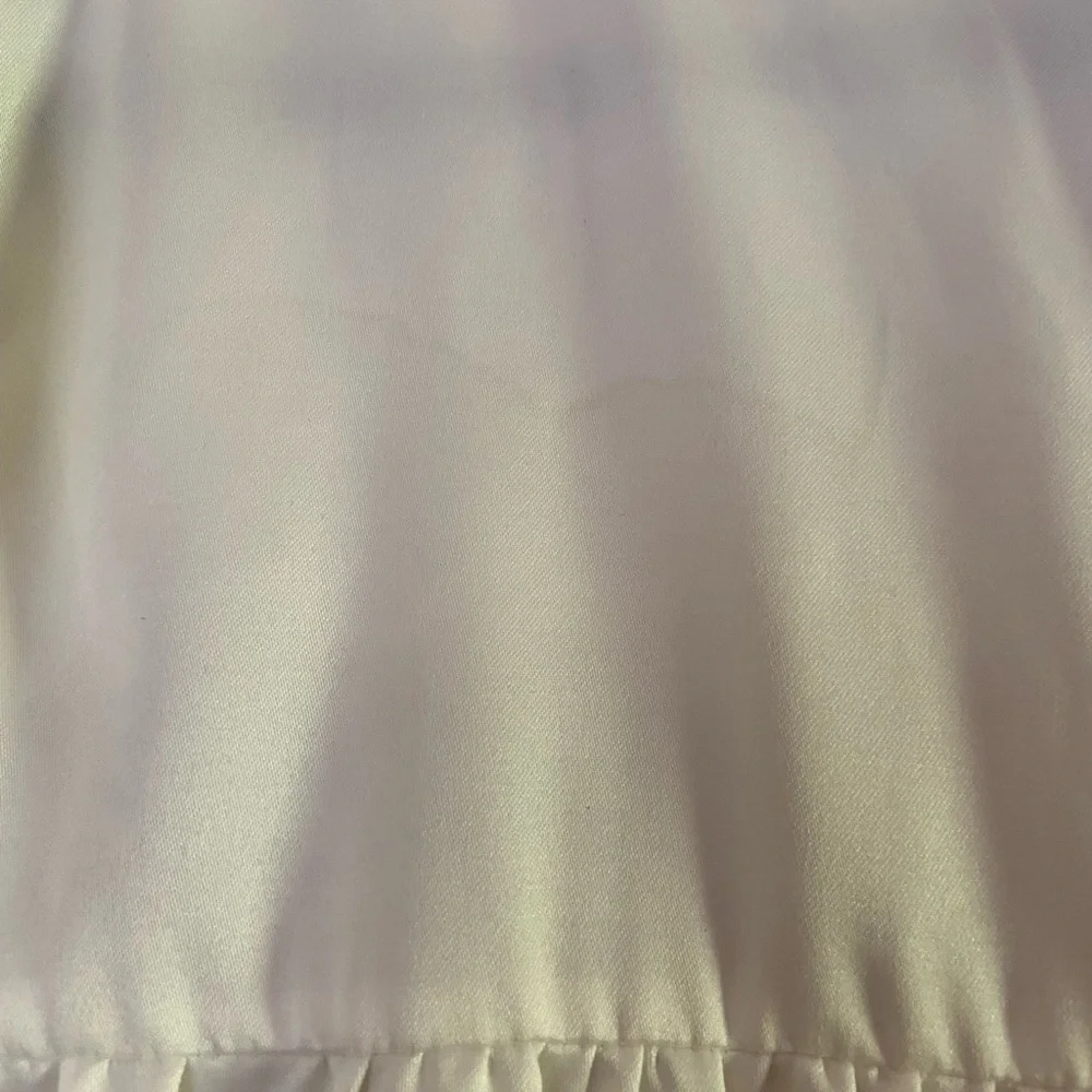 Delicates Elegant White Long Sleeve Nightgown, Nightie, embroidered M deadstock